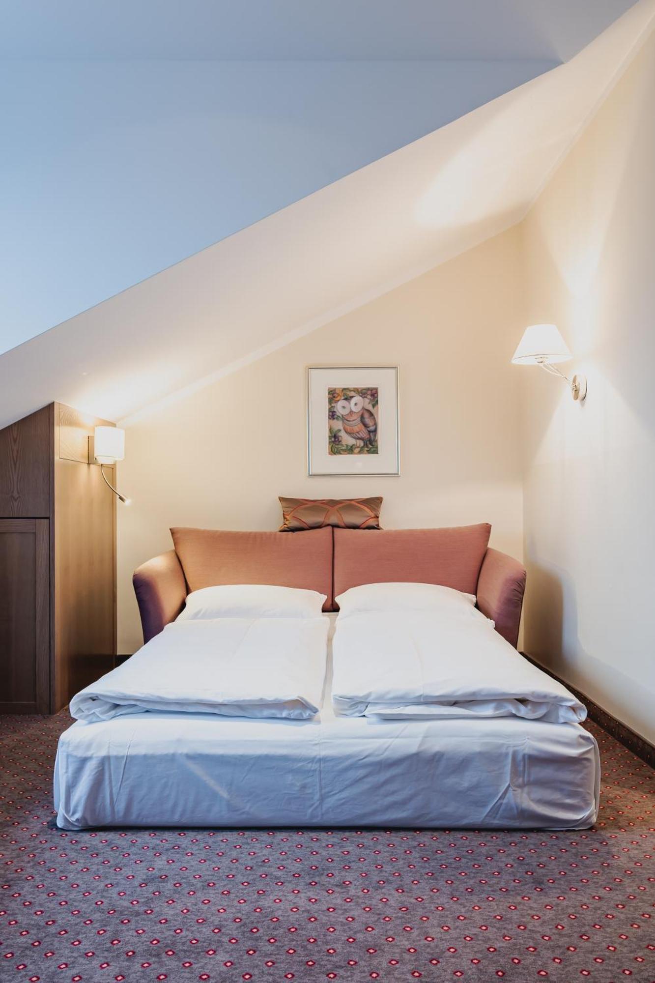 Hotel Hachinger Hof Oberhaching Buitenkant foto