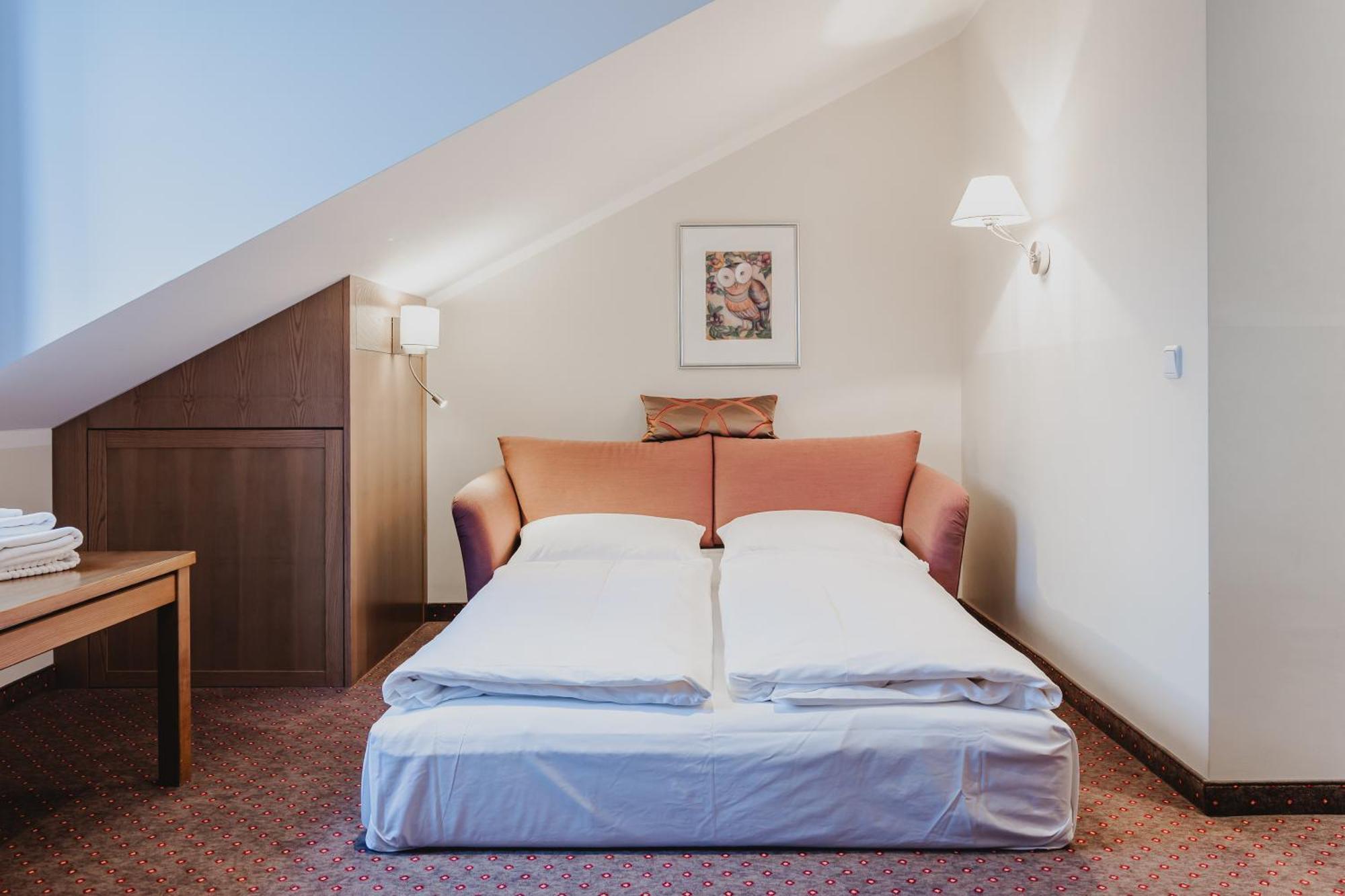 Hotel Hachinger Hof Oberhaching Buitenkant foto