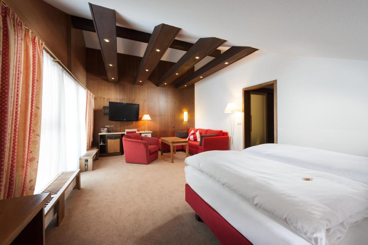 Hotel Hachinger Hof Oberhaching Buitenkant foto